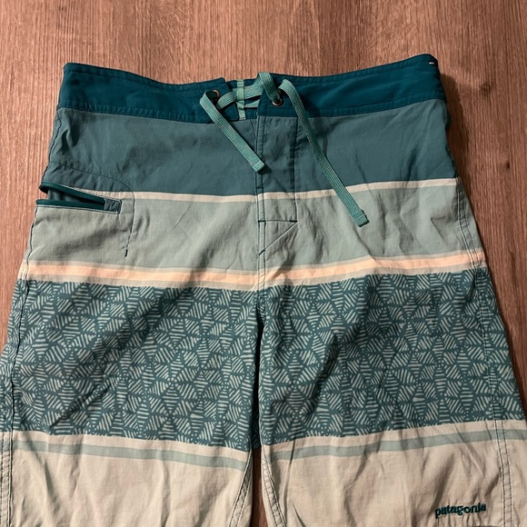 Patagonia Other - Patagonia boardshorts men’s